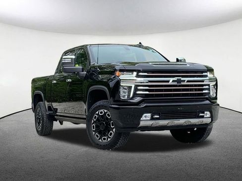 Used 2023 Chevrolet Silverado 2500 High Country w/ LPO, Dark Essentials Package AWD/4WD image 2