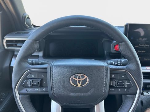 Used 2026 Toyota 4Runner TRD Off-Road Premium image 24