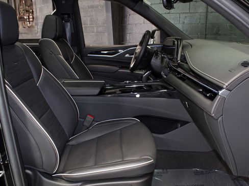 Used 2024 Cadillac Escalade Sport w/ LPO, ONYX Package AWD/4WD image 49