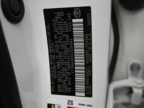 Used 2025 Toyota Camry SE FWD image 10