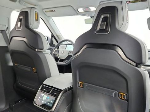 Used 2024 Rivian R1S Adventure image 49