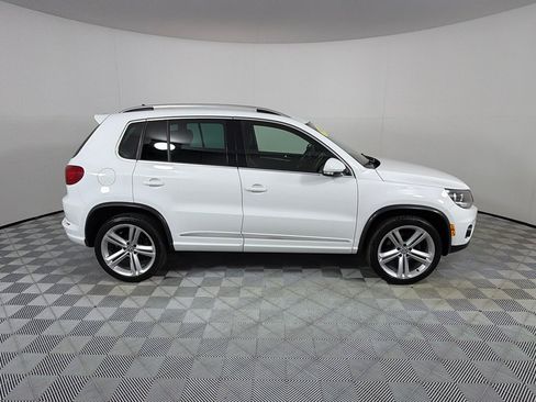 Used 2016 Volkswagen Tiguan R-Line AWD/4WD image 4