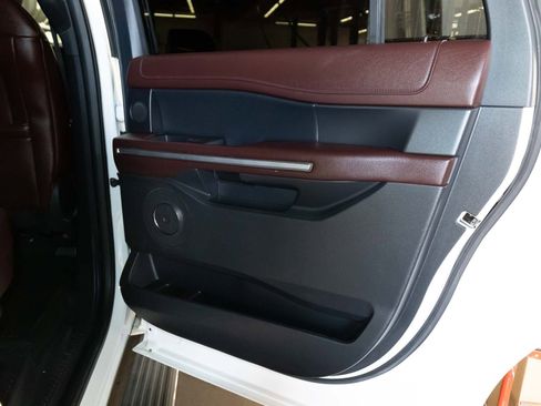 Used 2023 Ford Expedition Max Limited AWD/4WD image 16
