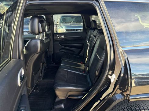 Used 2015 Jeep Grand Cherokee Altitude AWD/4WD image 10