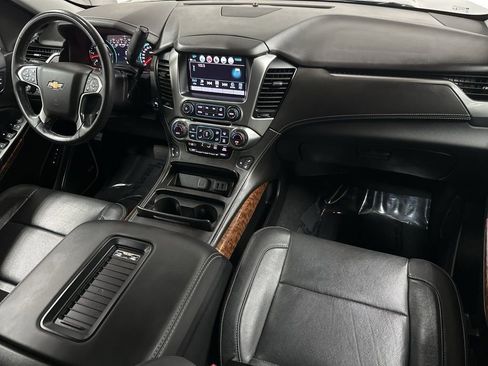 Used 2020 Chevrolet Tahoe Premier w/ 6.2L Performance Package image 12