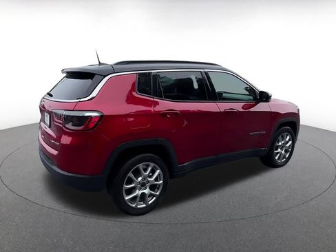 Used 2025 Jeep Compass Limited AWD/4WD image 14
