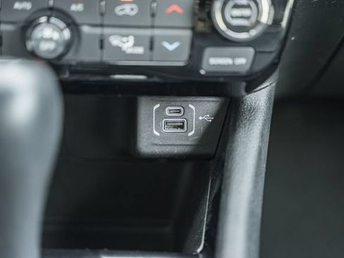 Used 2025 Jeep Compass Limited AWD/4WD image 31