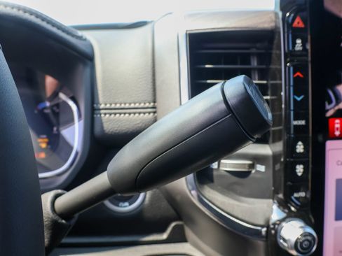 New 2026 RAM 3500 Laramie AWD/4WD image 22