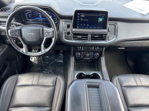 Used 2022 Chevrolet Suburban RST w/ Luxury Package image 9