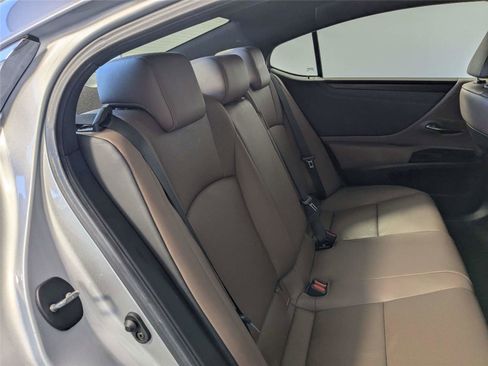Used 2025 Lexus ES 350 w/ Premium Package FWD image 21