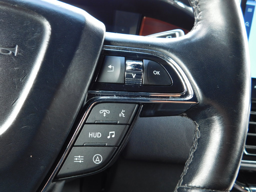 Used 2022 Lincoln Navigator L Reserve AWD/4WD image 32