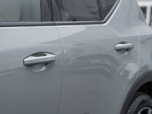 New 2026 Volvo XC40 B5 Ultra w/ Protection Package Premier image 17