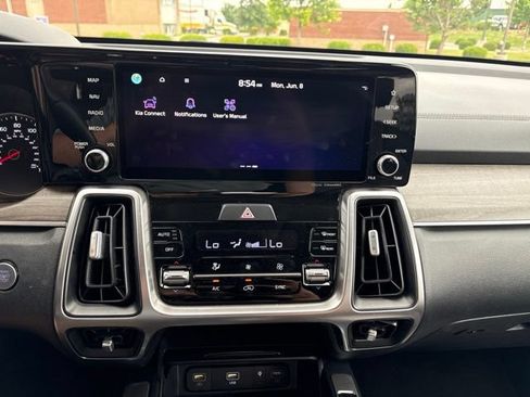 Certified 2023 Kia Sorento X-Line EX AWD/4WD image 14