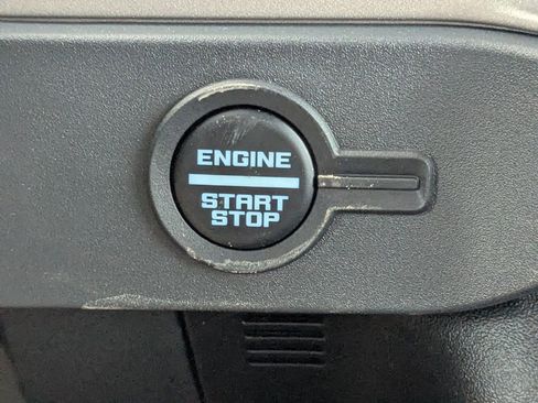 New 2025 Ford Bronco Outer Banks w/ Sasquatch Package image 33