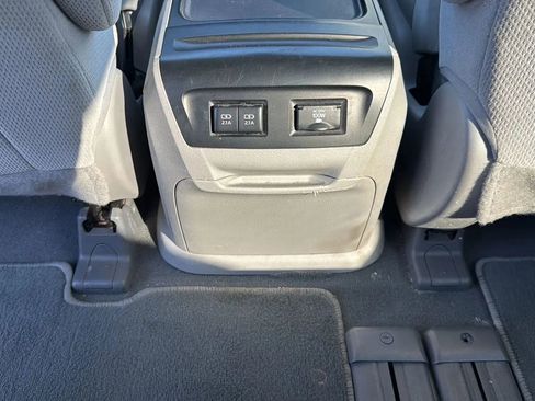 Used 2020 Toyota Sienna LE FWD image 30