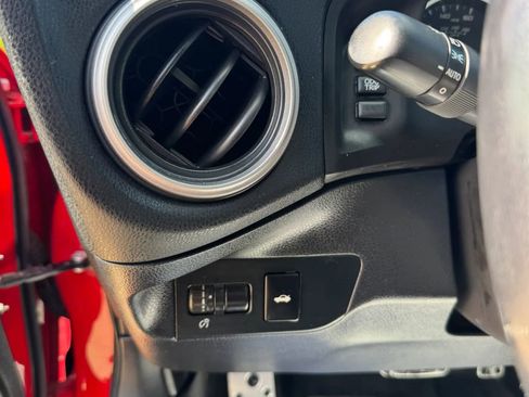 Used 2020 Toyota 86 RWD image 24