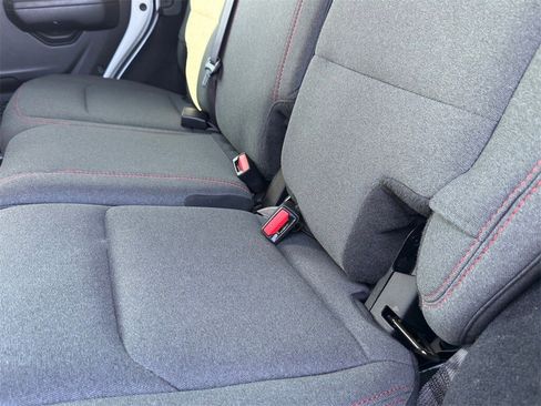 Used 2024 Jeep Wrangler Unlimited Rubicon image 35