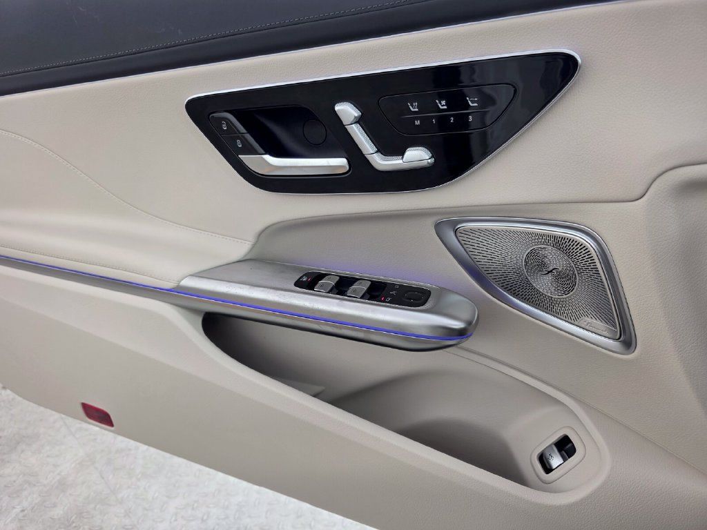 New 2027 Mercedes-Benz CLE 300 4MATIC Cabriolet image 16