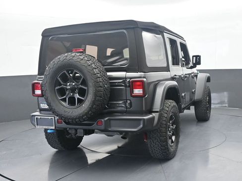 Used 2024 Jeep Wrangler Unlimited AWD/4WD image 5