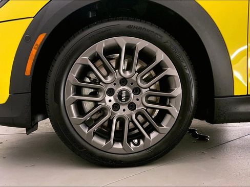 Certified 2025 MINI Cooper S image 8