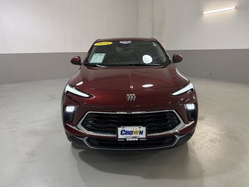 Used 2024 Buick Encore GX Preferred FWD image 2