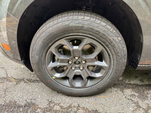 New 2025 Ford Maverick XLT w/ XLT Luxury Package image 34