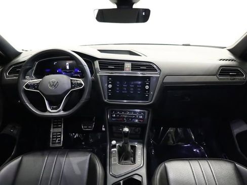 Used 2024 Volkswagen Tiguan SE R-Line image 14