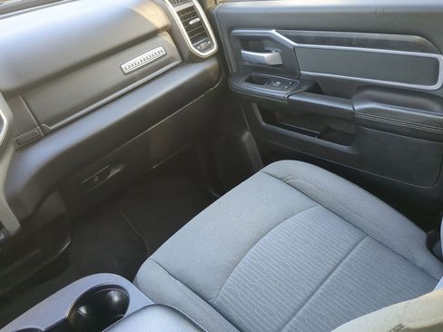 Used 2024 RAM 2500 Big Horn AWD/4WD image 53