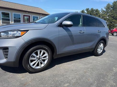 Used 2020 Kia Sorento LX FWD image 40