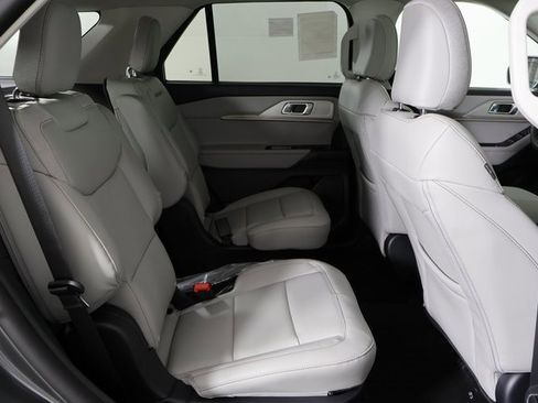 New 2026 Ford Explorer Active w/ Active Comfort Package image 13