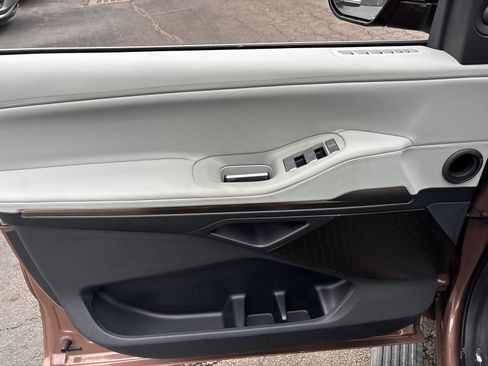 New 2026 Lincoln Navigator Black Label AWD/4WD image 11
