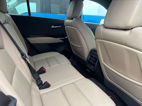 Used 2025 Cadillac XT4 Premium Luxury FWD image 45