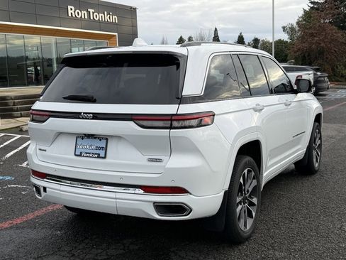 Used 2023 Jeep Grand Cherokee Overland w/ Adv Protech Group III image 8