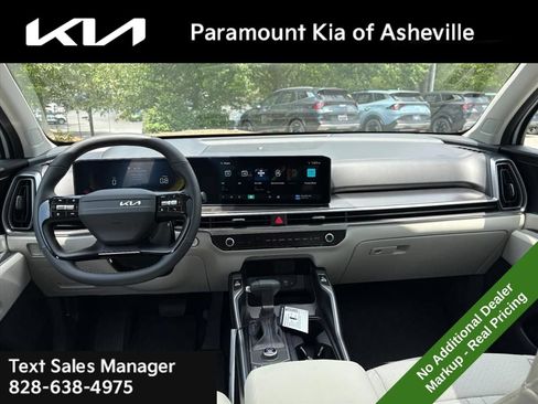 New 2026 Kia Sorento S w/ S Panoramic Sunroof Package FWD image 7