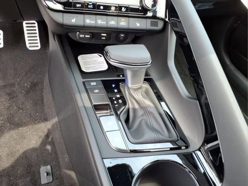 New 2026 Hyundai Elantra SEL Sport FWD image 22