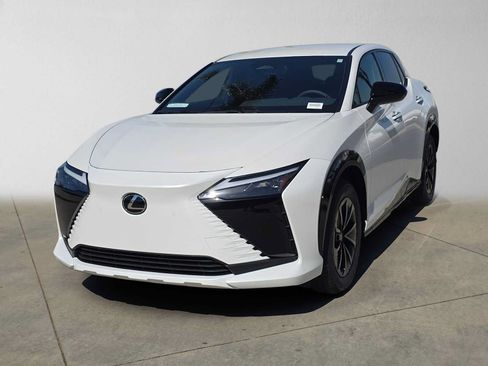 Used 2026 Lexus RZ 350e 2WD w/ Accessory Package (Z2) image 7