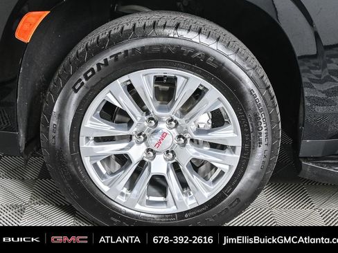 Used 2024 GMC Yukon XL Denali image 40