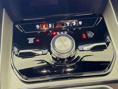 New 2026 Jeep Grand Wagoneer Limited AWD/4WD image 16
