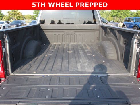 Used 2023 Ford F250 Lariat w/ Lariat Ultimate Package AWD/4WD image 8