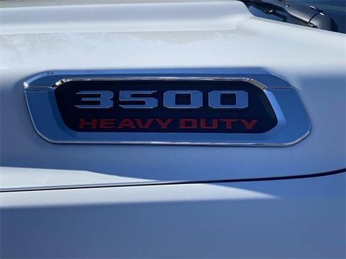 Used 2024 RAM 3500 Big Horn image 13