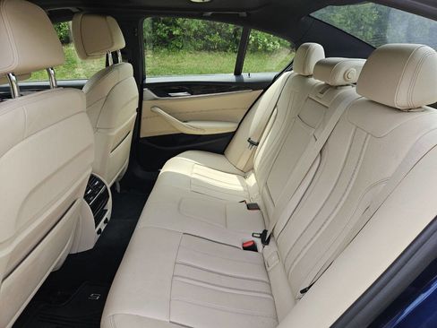 Used 2018 BMW 530i RWD image 15