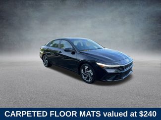 Used 2025 Hyundai Elantra Sport video 2