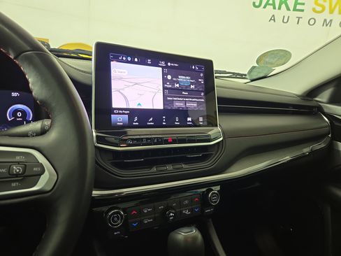 Used 2022 Jeep Compass Trailhawk w/ Trailhawk Elite Group image 22