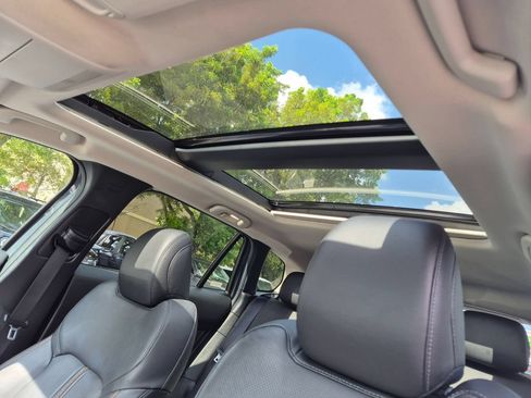 Used 2025 MAZDA CX-50 AWD 2.5 S w/ Premium Plus Pkg image 23