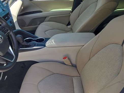 Used 2023 Toyota Camry LE FWD image 15