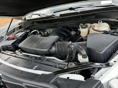 Used 2023 Cadillac Escalade ESV Premium Luxury AWD/4WD image 65