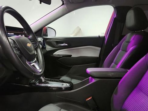Used 2025 Chevrolet Trax LT w/ Driver Confidence Package image 15