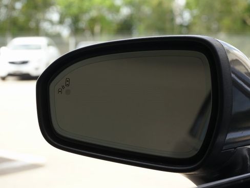 Used 2019 Ford Fusion SEL image 19