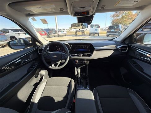 Certified 2025 Chevrolet TrailBlazer LS w/ LS Convenience Package image 19