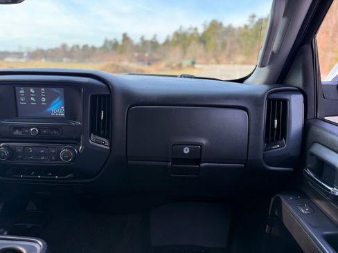 Used 2017 Chevrolet Silverado 2500 W/T w/ Snow Plow Prep Package image 26
